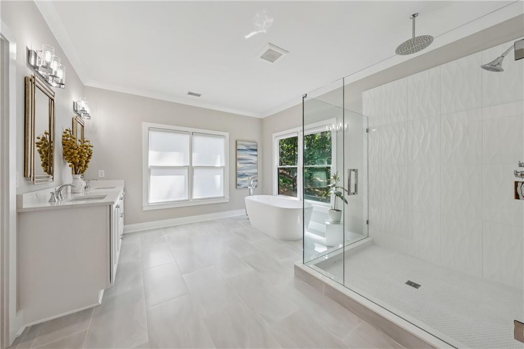 3394 Robinson Road Gainesville, GA 30506 - Photo 25 of 51 a view of an empty room with a window