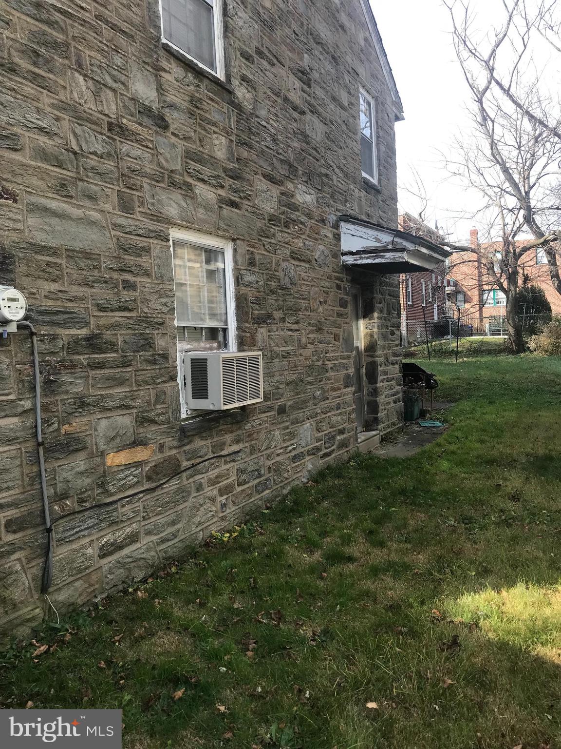 919 Vernon Road Philadelphia, PA 19150 - Photo 3 of 6 Gallery Image 3