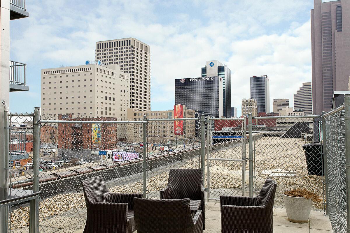 60 East Spring Street, Unit 203 Columbus, OH 43215 - Photo 32 of 40 Sixty Spring Patio