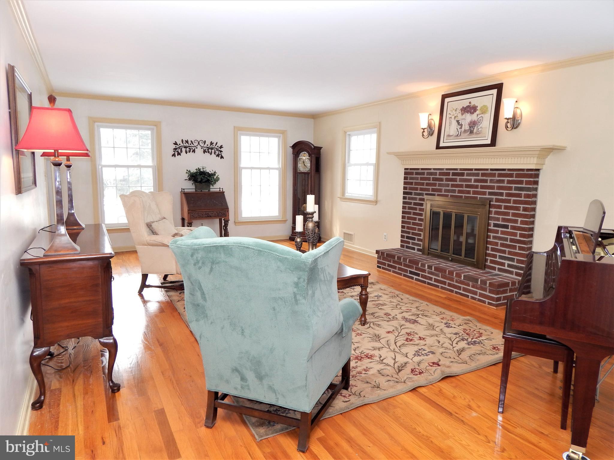 8 Delaware Rim Drive Yardley, PA 19067 - Photo 8 of 41 Gallery Image 8