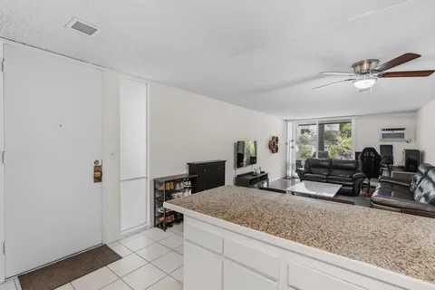 $375,000 | 4545 Collwood Boulevard, Unit 39, San Diego, CA 92115