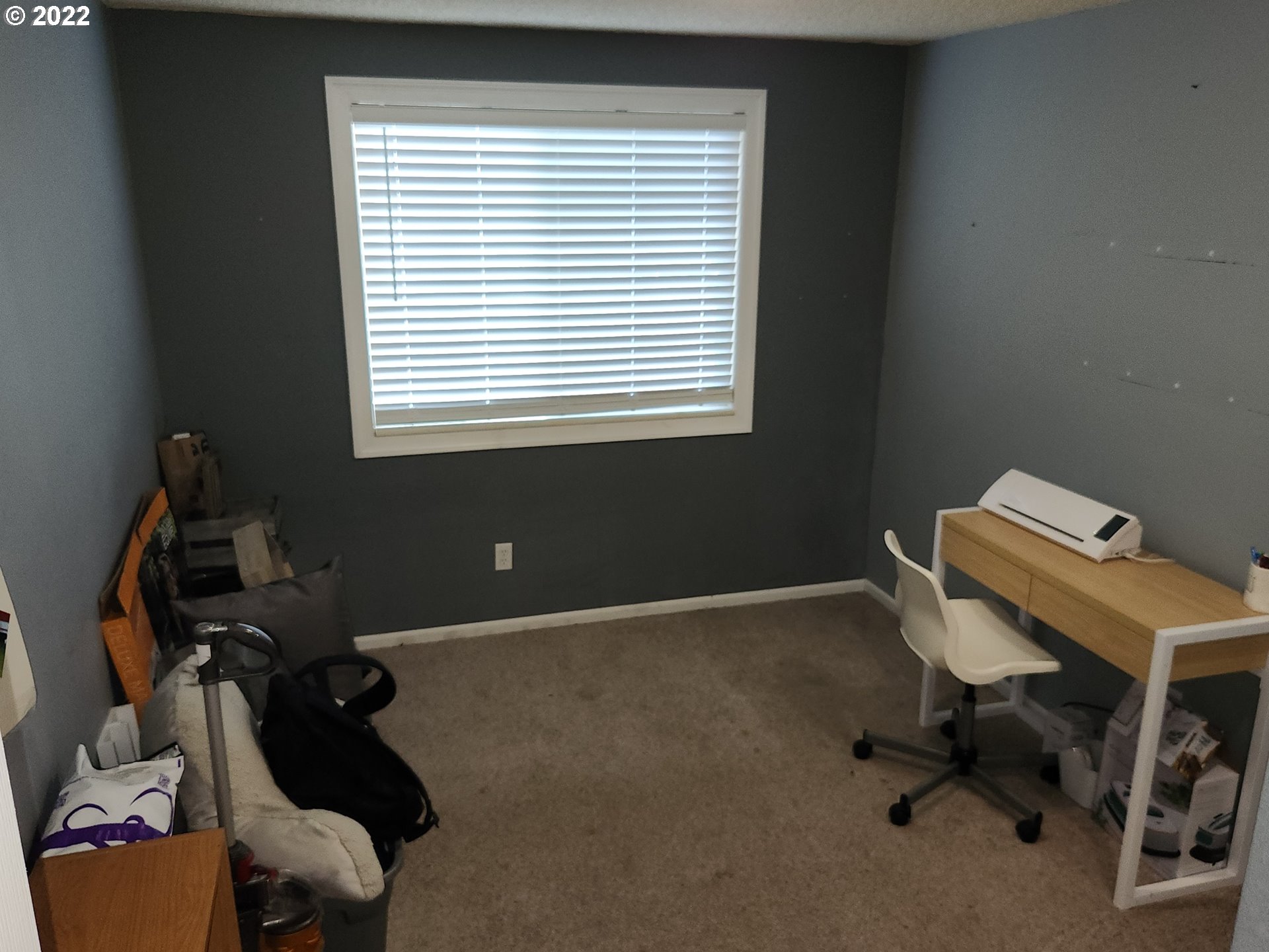 480 72nd Street Springfield, OR 97478 - Photo 20 of 24 a workspace with furniture and a window