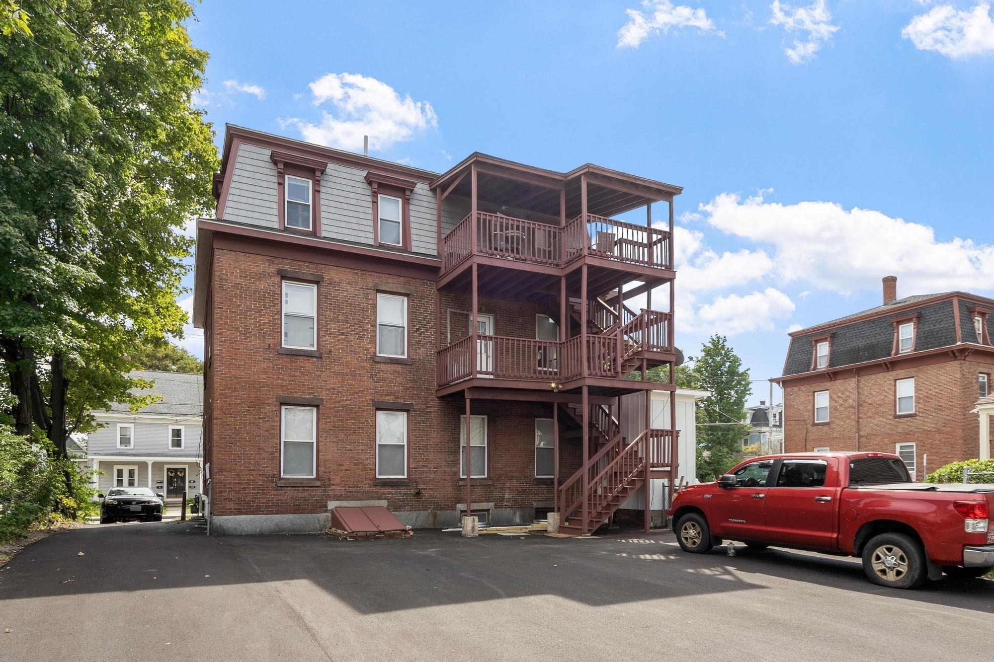 448 High Street Clinton, MA 01510 - Photo 7 of 38 Gallery Image 7