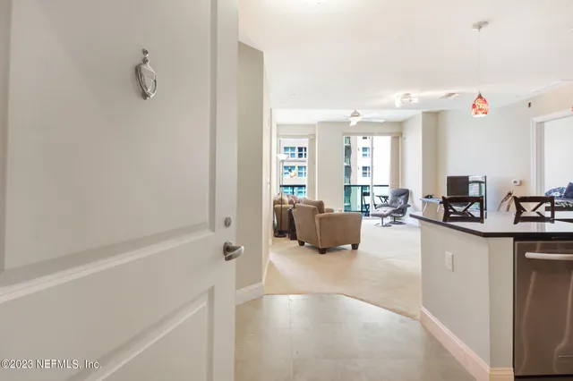 $419,000 | 1431 Riverplace Boulevard, Unit 2202, Jacksonville, FL 32207
