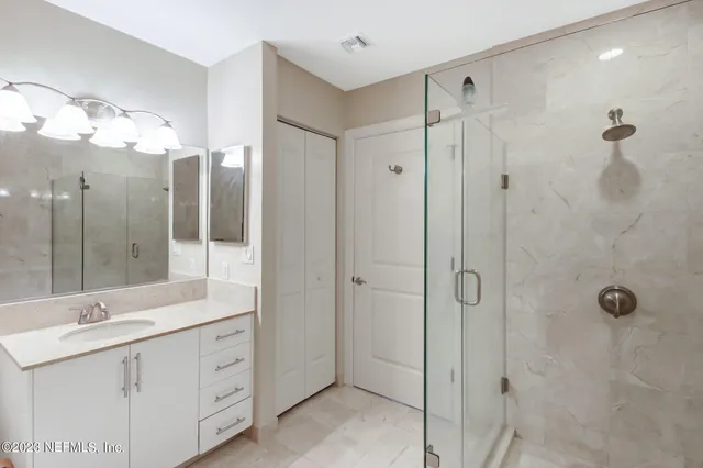 $419,000 | 1431 Riverplace Boulevard, Unit 2202, Jacksonville, FL 32207