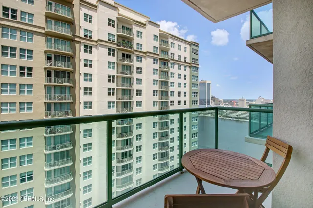 $419,000 | 1431 Riverplace Boulevard, Unit 2202, Jacksonville, FL 32207