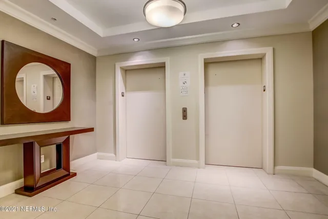 $419,000 | 1431 Riverplace Boulevard, Unit 2202, Jacksonville, FL 32207