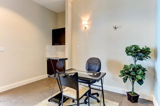 $419,000 | 1431 Riverplace Boulevard, Unit 2202, Jacksonville, FL 32207