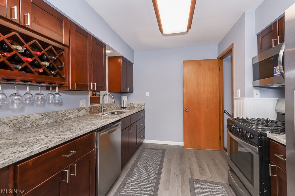 6585 Crossview Road Independence, OH 44131 - Photo 11 of 34