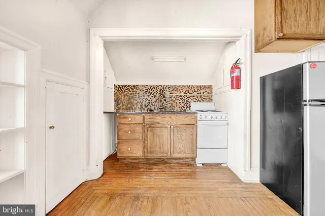 $1,908 | 1020 West Main Street, Norristown, PA 19401