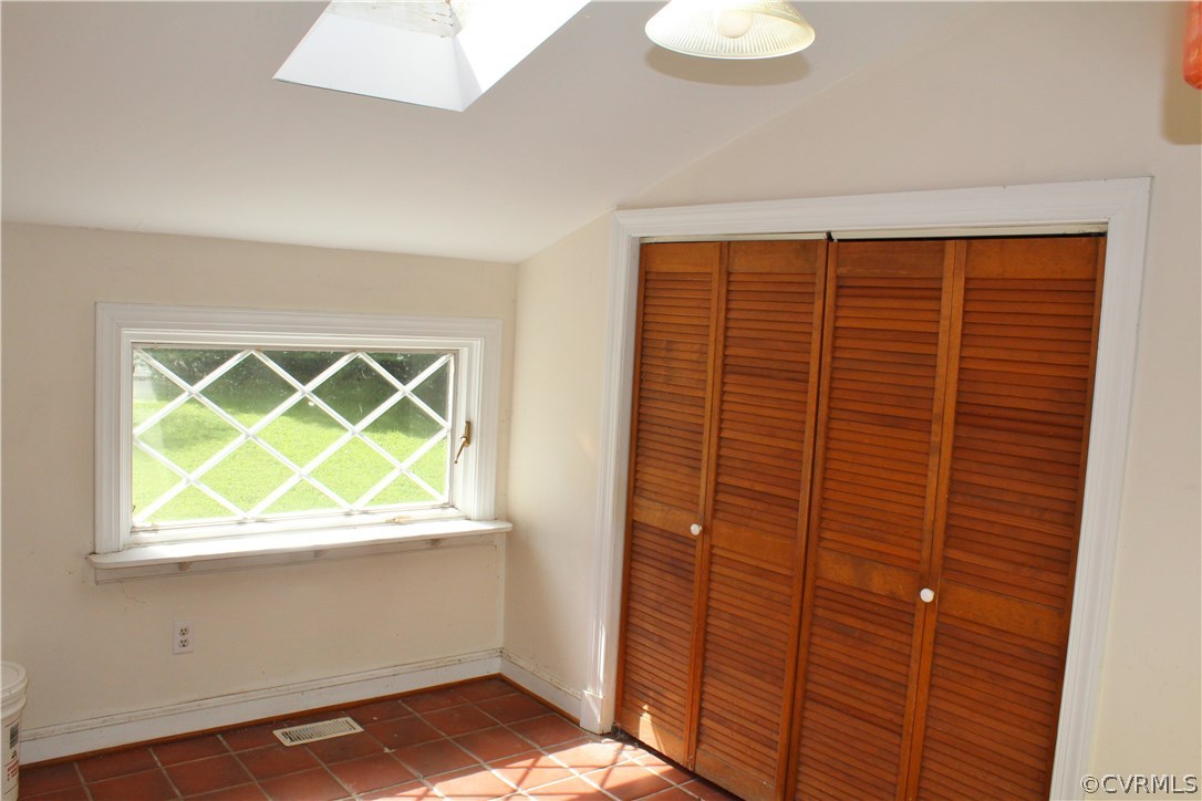 2610 Corner Rock Road Midlothian, VA 23113 - Photo 10 of 15 an empty room with windows