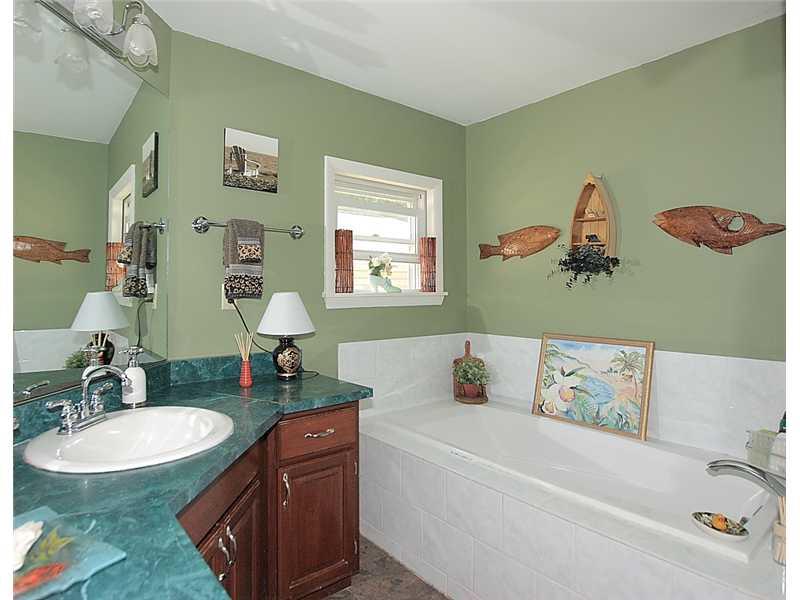 2887 Legionville Road Ambridge, PA 15003 - Photo 12 of 19 Master Bath/Spa.