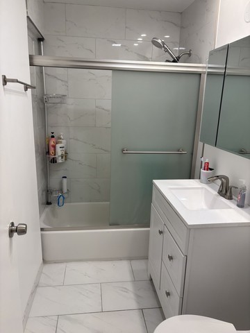 6346 North Ridgeway Avenue, Unit 1W Chicago, IL 60659 - Photo 12 of 14