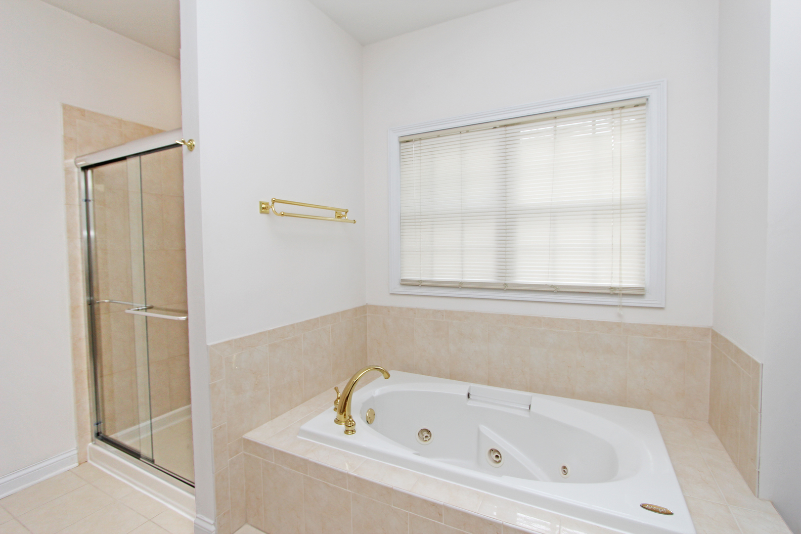348 Linden Road Lake Zurich, IL 60047 - Photo 19 of 38