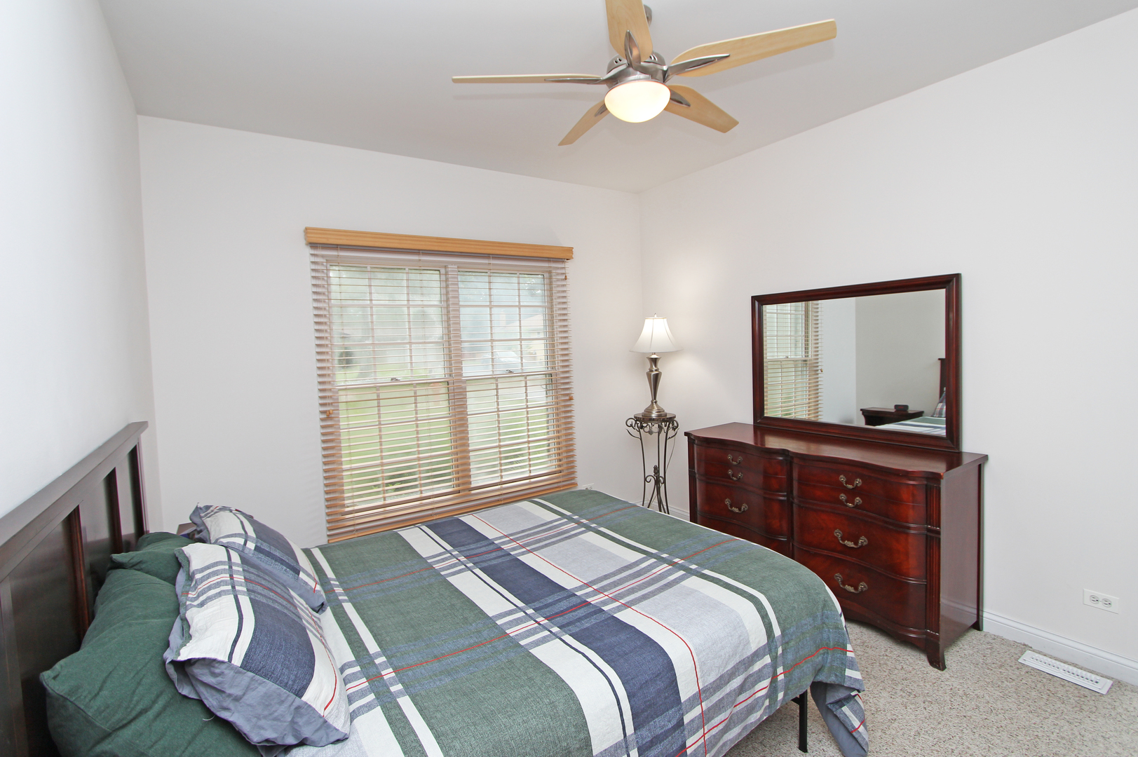 348 Linden Road Lake Zurich, IL 60047 - Photo 21 of 38