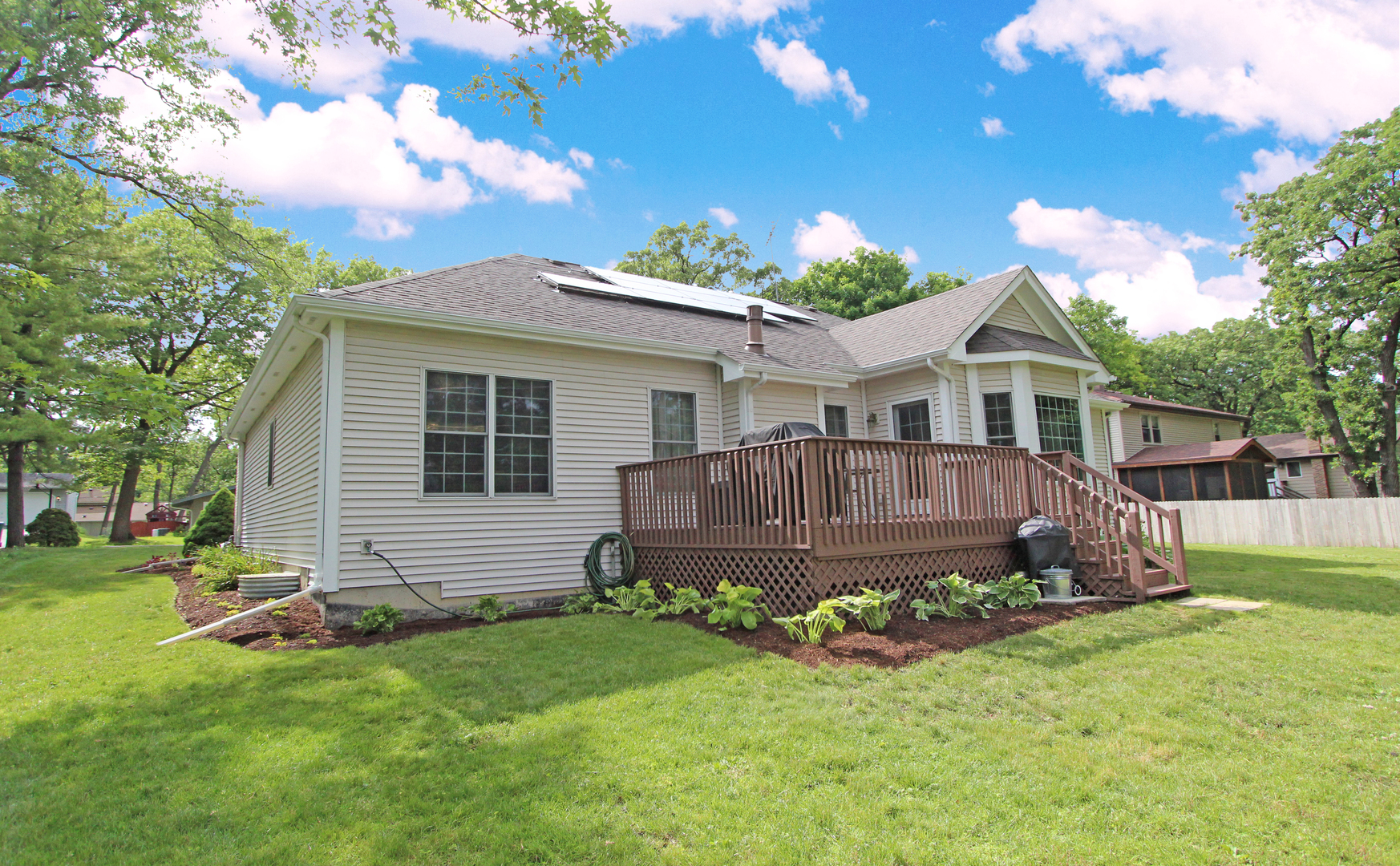 348 Linden Road Lake Zurich, IL 60047 - Photo 32 of 38