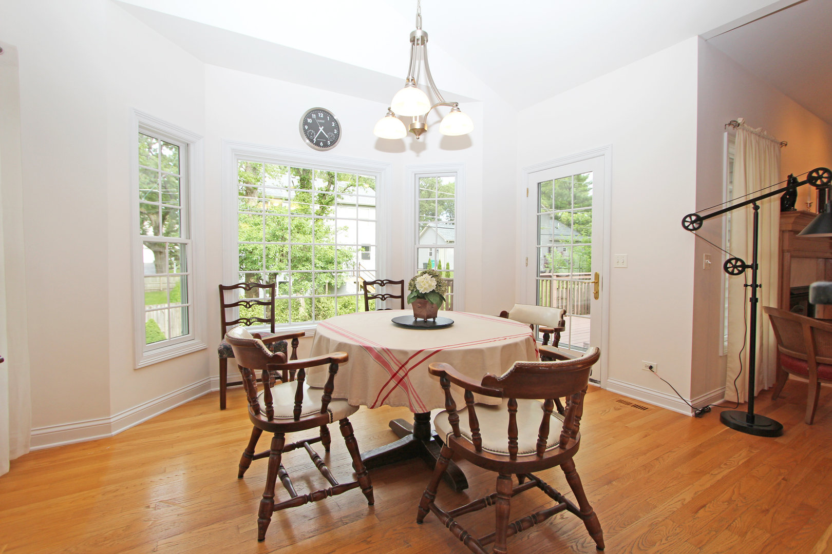 348 Linden Road Lake Zurich, IL 60047 - Photo 9 of 38