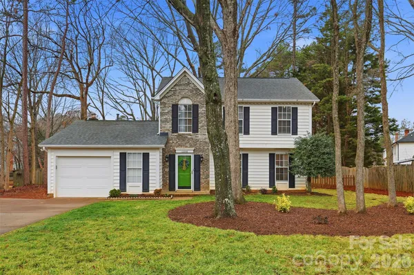 $450,000 | 12208 Woodbend Drive, Matthews, NC 28105