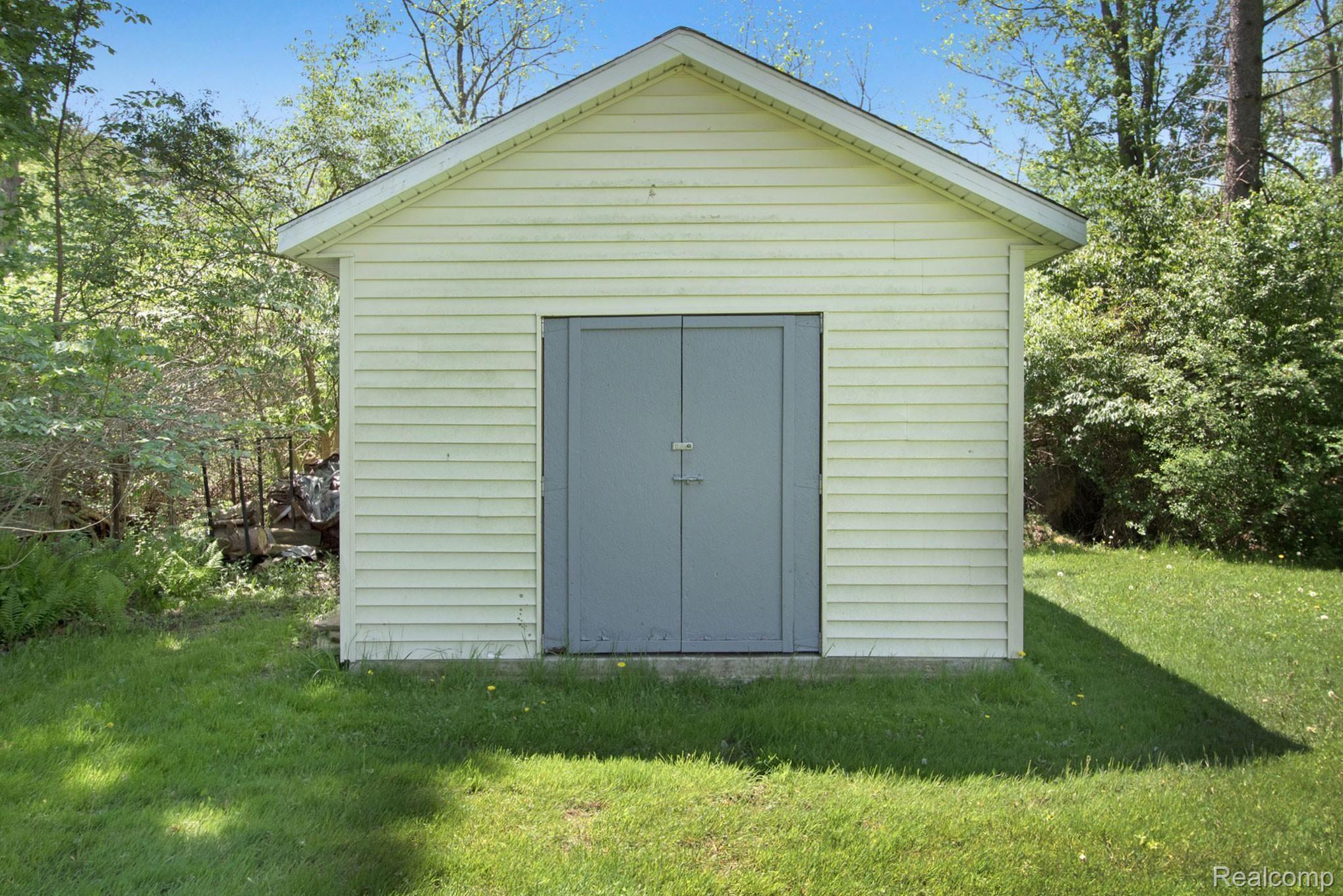 11780 Kaeding Road Romeo, MI 48065 - Photo 31 of 35 052620_9.jpg