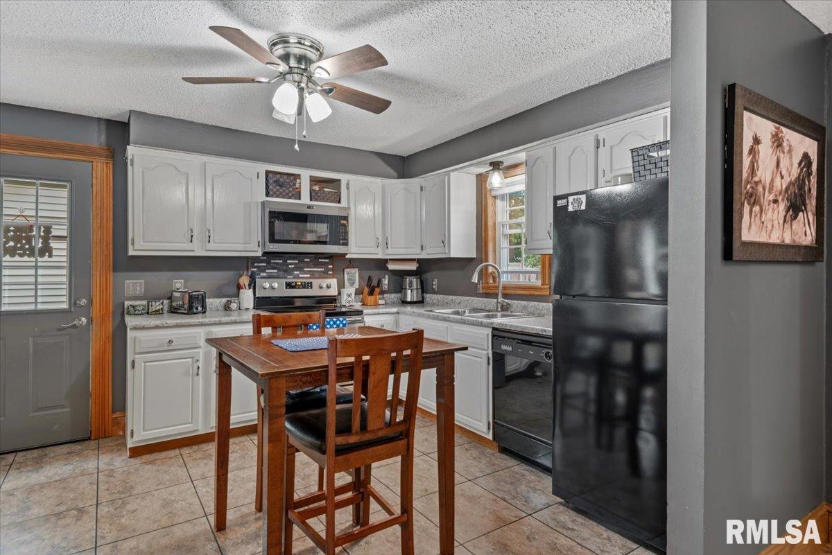 133 West Springer Street Divernon, IL 62530 - Photo 13 of 35