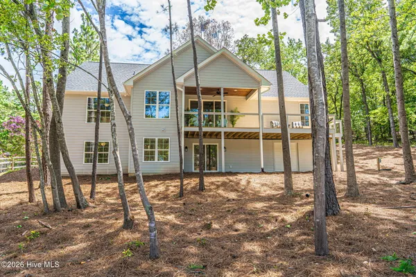 $800,000 | 118 Berkshire Court, Seven Lakes, NC 27376