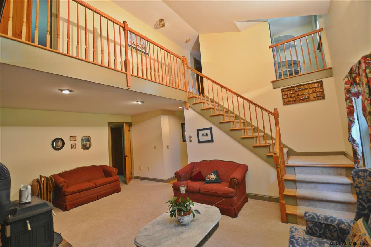 912 Charlton Road Schenectady, NY 12302 - Photo 11 of 25 Photo 11