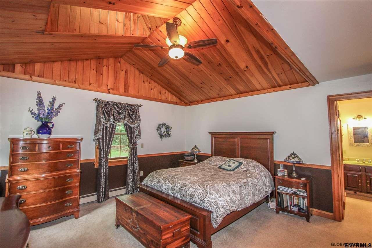 912 Charlton Road Schenectady, NY 12302 - Photo 12 of 25 Photo 12