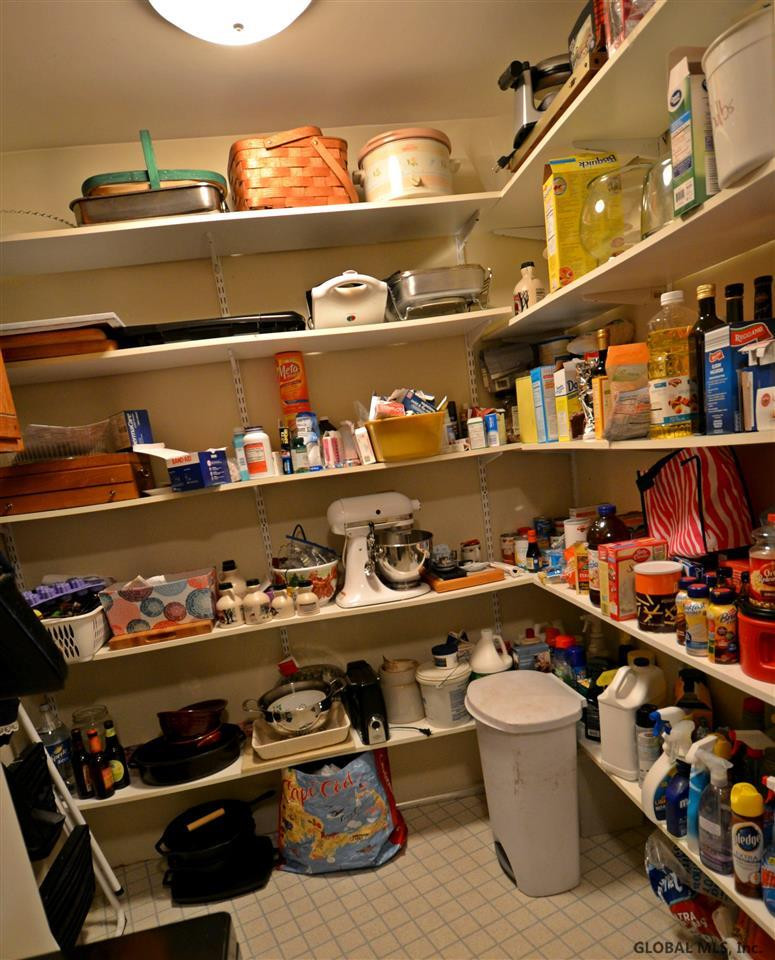 912 Charlton Road Schenectady, NY 12302 - Photo 8 of 25 HUGE pantry & laundry room