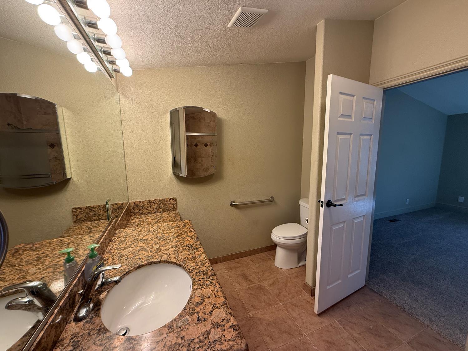 2841 Fowler Road, Unit 49 Ceres, CA 95307 - Photo 16 of 19 Gallery Image 16