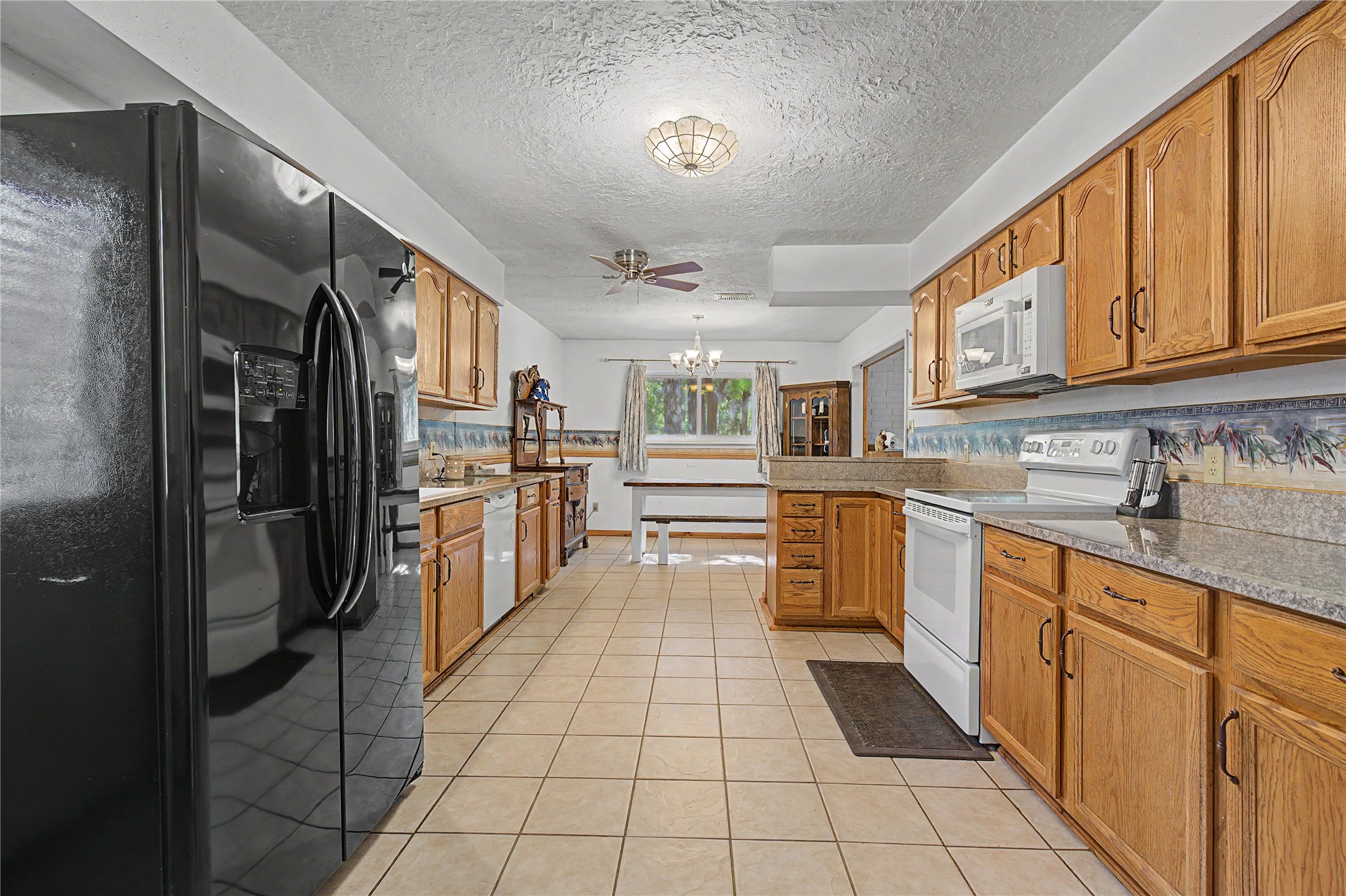 3774 Spring Drive Huntsville, TX 77340 - Photo 15 of 39 Gallery Image 15