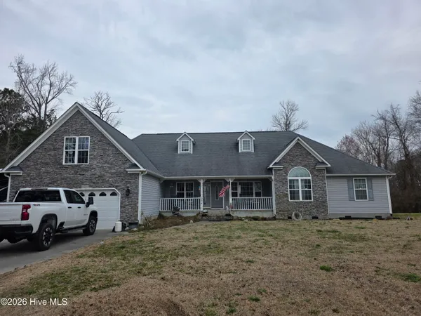 $435,000 | 134 Bur Oaks Boulevard, Newport, NC 28570