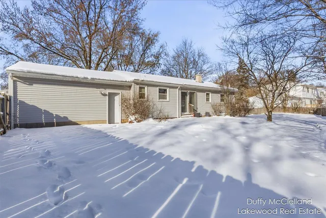 $205,000 | 2302 Northwest Avenue, Lansing, MI 48906