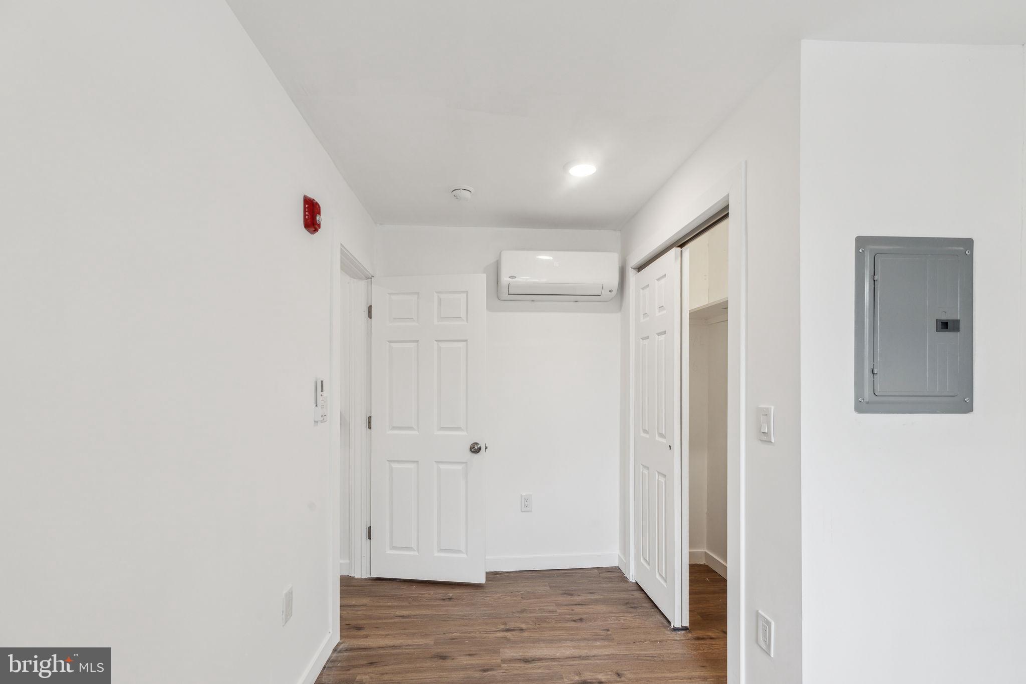 7041 Ridge Avenue Philadelphia, PA 19128 - Photo 12 of 22 a view of bathroom