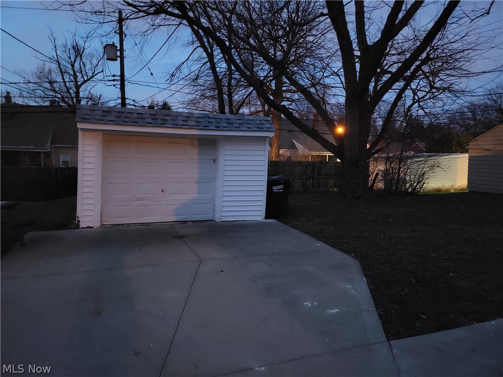 4245 Lambert Road Cleveland, OH 44121 - Photo 34 of 34