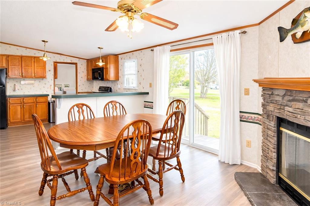 5600 Bunch Road Oak Ridge, NC 27310 - Photo 4 of 30 Breakfast nook and kitchen overview