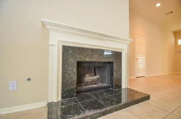 $1,950 | 102 Hollylaurel Drive, The Woodlands, TX 77382