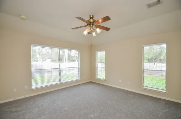 $1,950 | 102 Hollylaurel Drive, The Woodlands, TX 77382