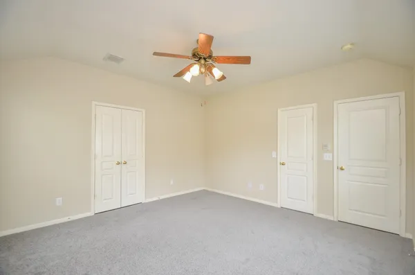 $1,950 | 102 Hollylaurel Drive, The Woodlands, TX 77382