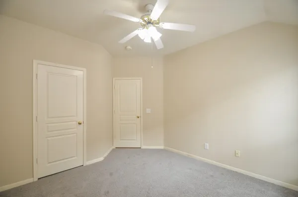 $1,950 | 102 Hollylaurel Drive, The Woodlands, TX 77382