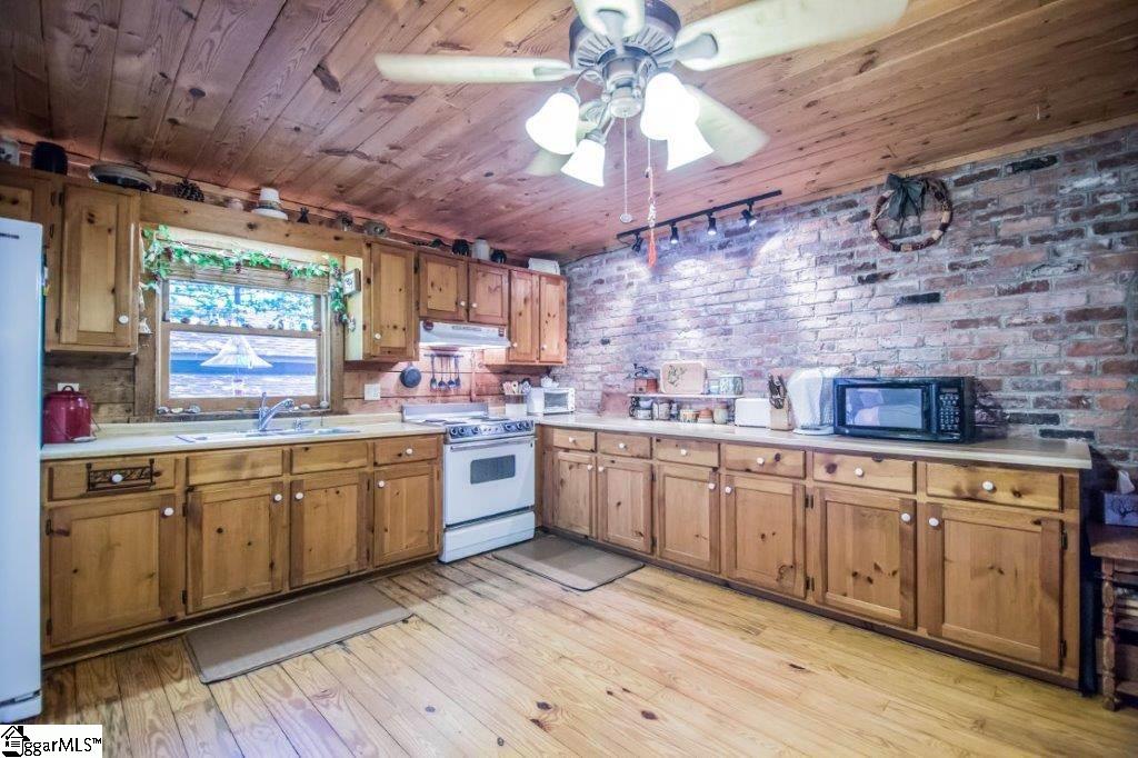 947 State Rd S-42-770 Inman, SC 29349 - Photo 4 of 30