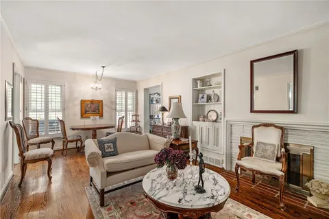 $399,000 | 4505 West 77th Street, Prairie Village, KS 66208
