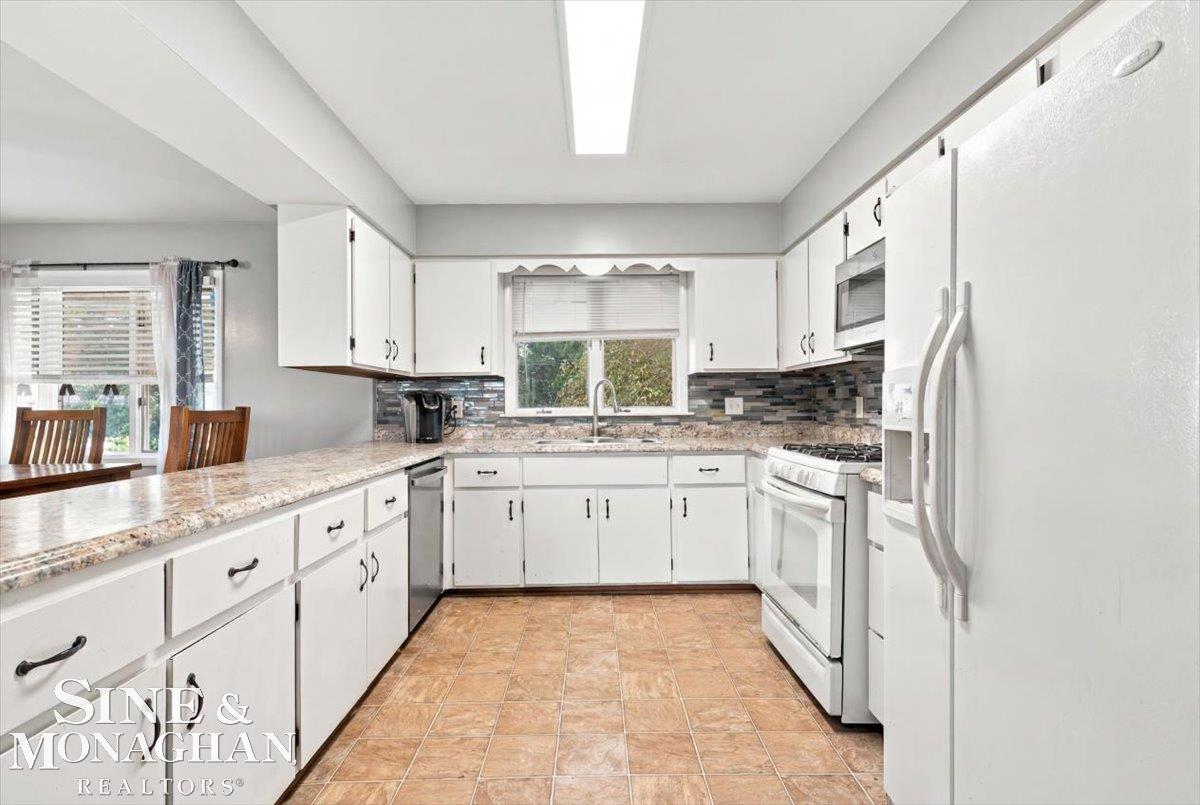 7887 Slattery Road North Branch, MI 48461 - Photo 9 of 41