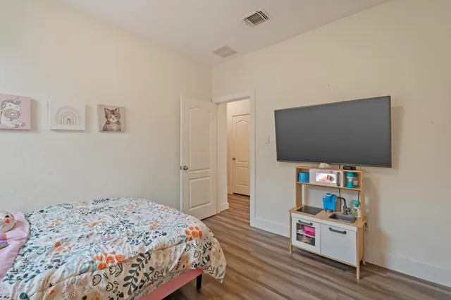 $344,900 | 1020 Estes Park, Taylor, TX 76574