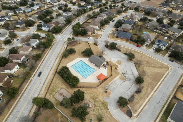 $344,900 | 1020 Estes Park, Taylor, TX 76574