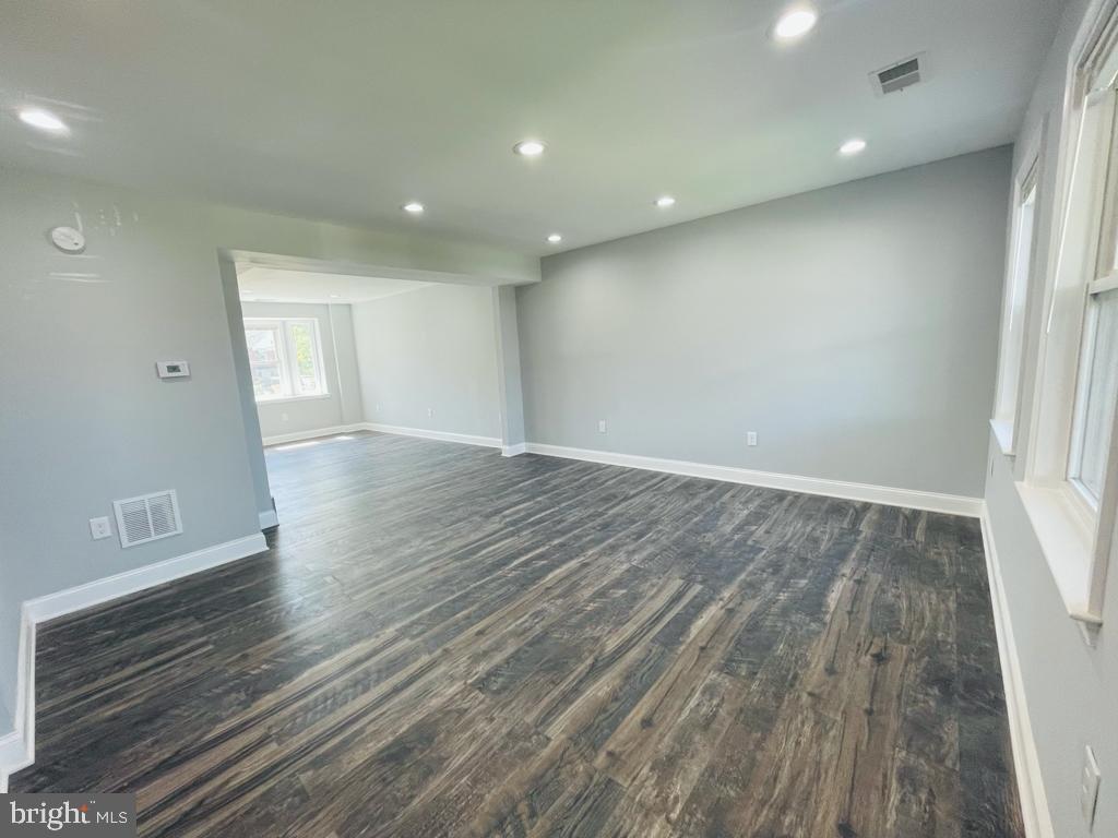 1303 Silverthorne Road Baltimore, MD 21239 - Photo 11 of 20