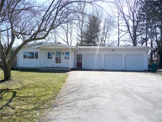 405 Castle Road Henrietta, NY 14623 - Photo 1 of 1 Exterior Front