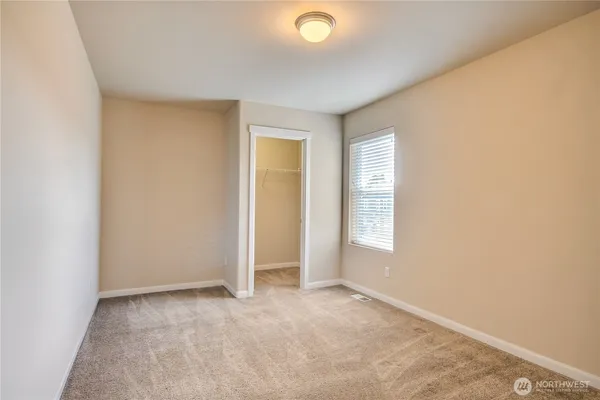 $3,500 | 1004 Southwest 341st Street, Federal Way, WA 98023