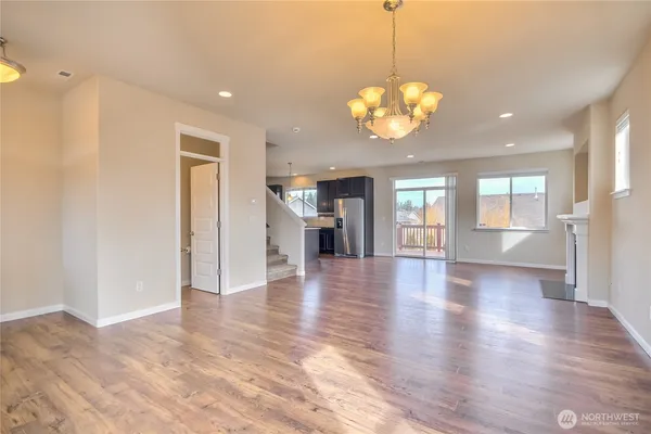 $3,500 | 1004 Southwest 341st Street, Federal Way, WA 98023