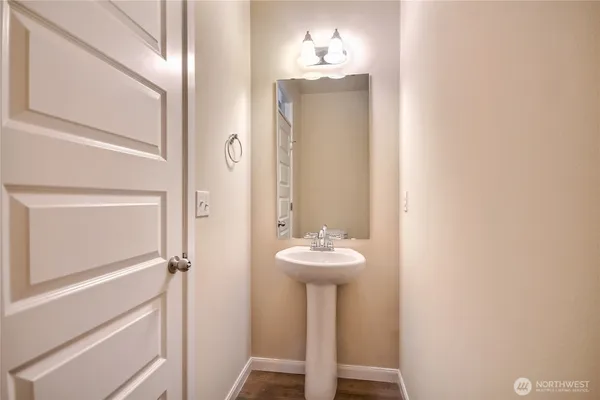 $3,500 | 1004 Southwest 341st Street, Federal Way, WA 98023