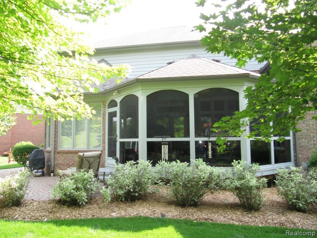 1408 Pebble Ridge Drive Rochester, MI 48307 - Photo 58 of 69 IMG_6504.jpg